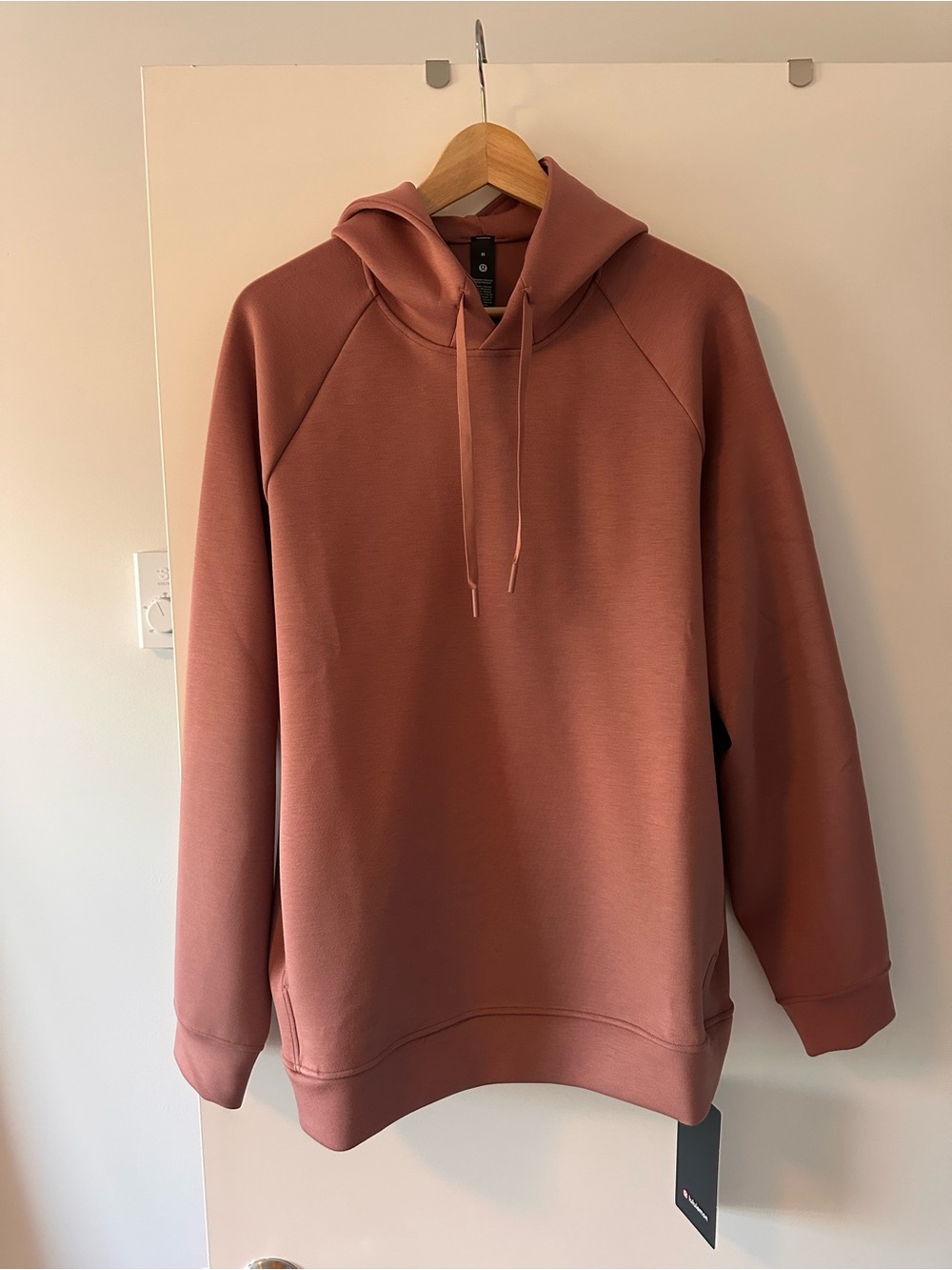 NWT Lululemon athletica Men's Rust-Red Pullover Hoodie M